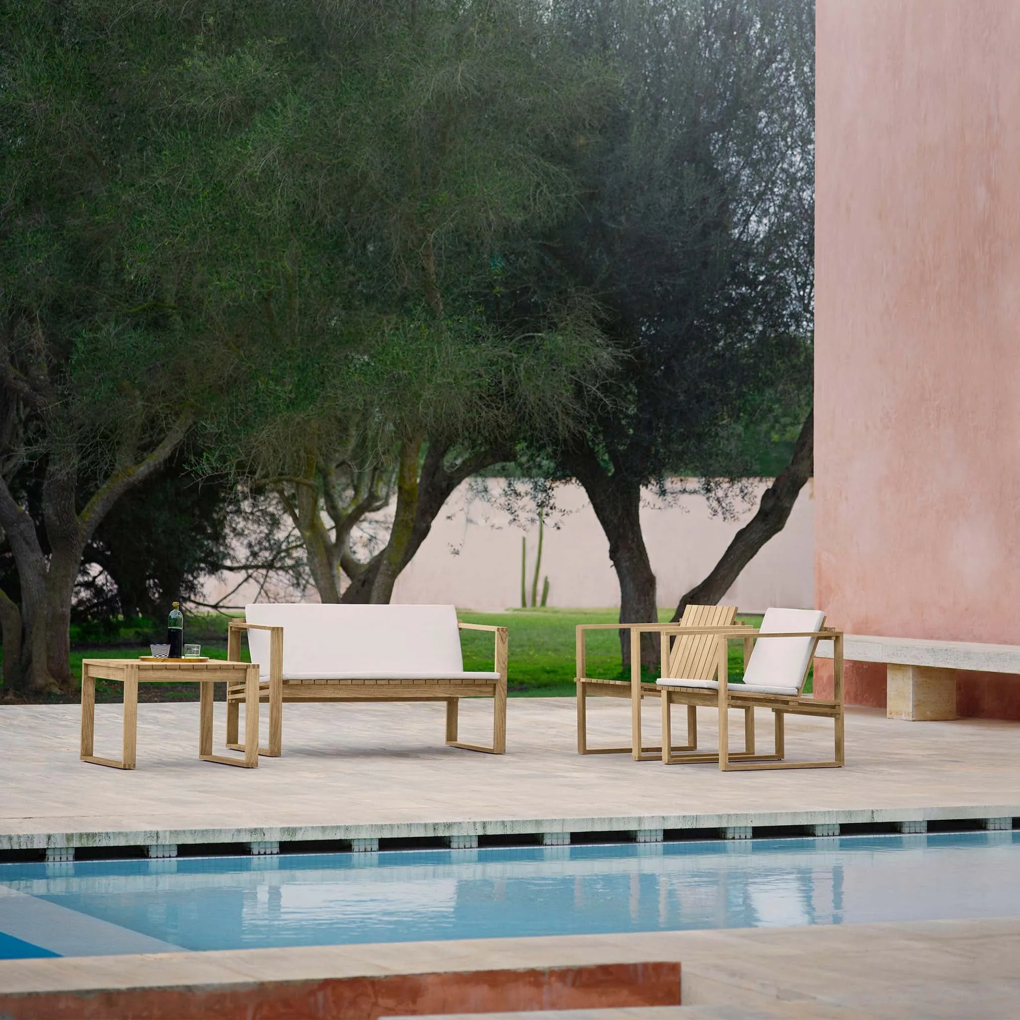 BK12 Lounge Sofa by Carl Hansen & Søn
