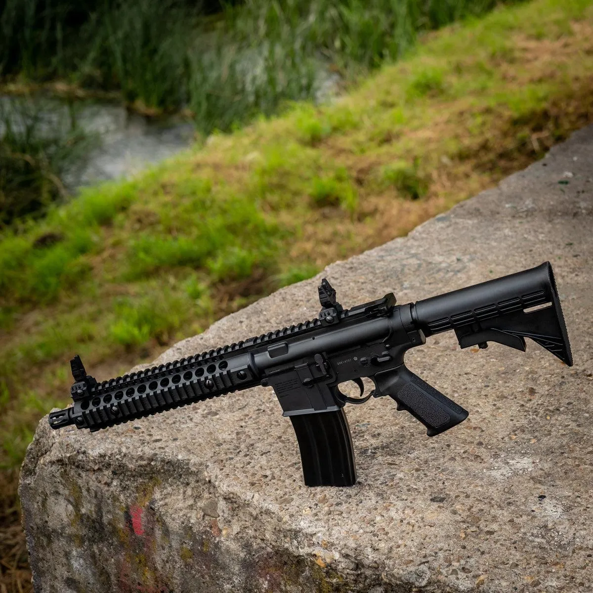 CROSMAN R1 FULL AUTO BB RIFLE 10 GAS 1500 BB'S
