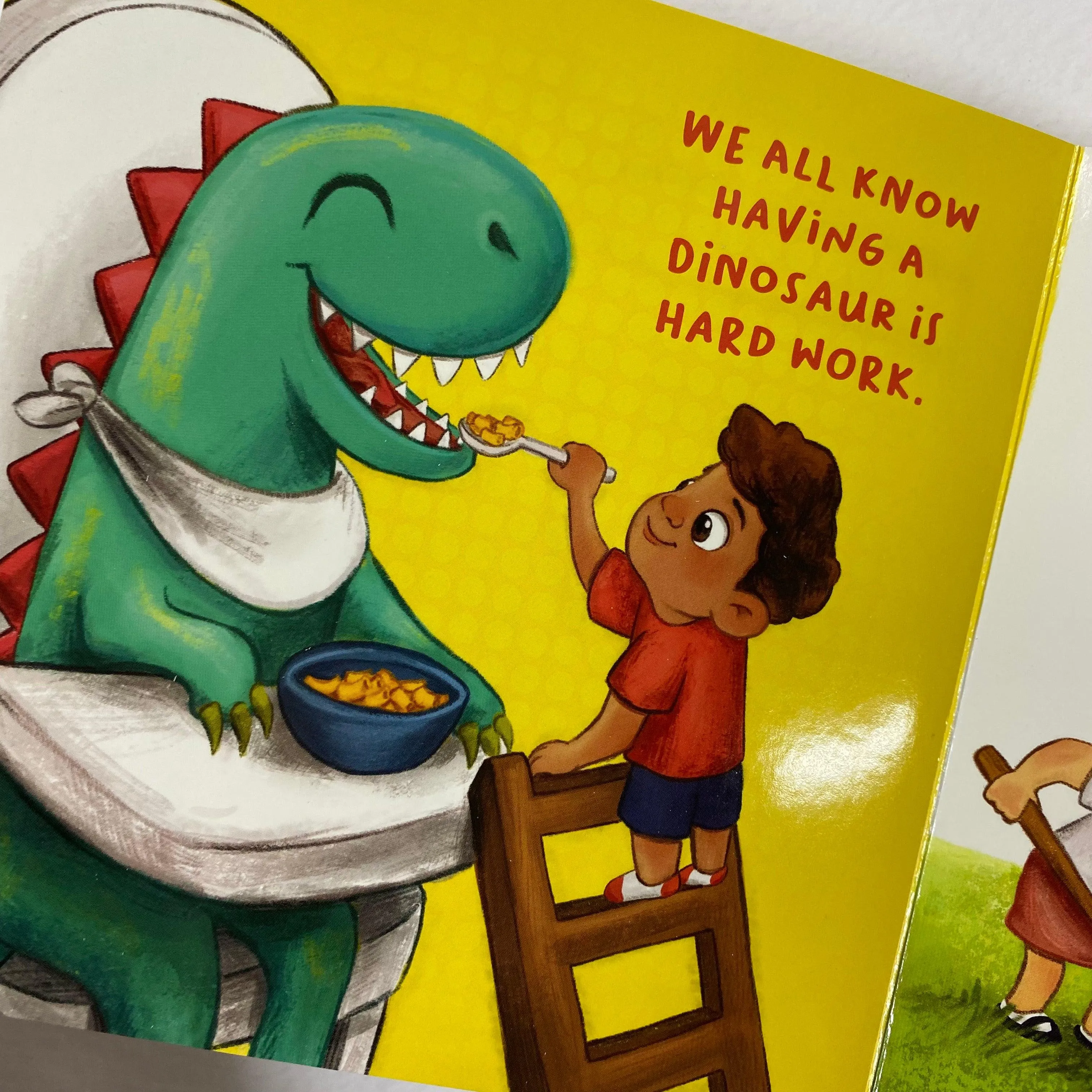 How to Potty Train a Dinosaur (Boardbook)