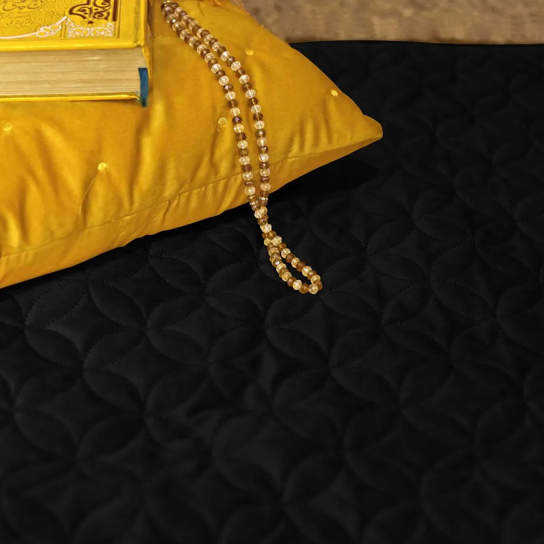 Luxury Velvet Embossed Prayer Mat/Jaye Namaz