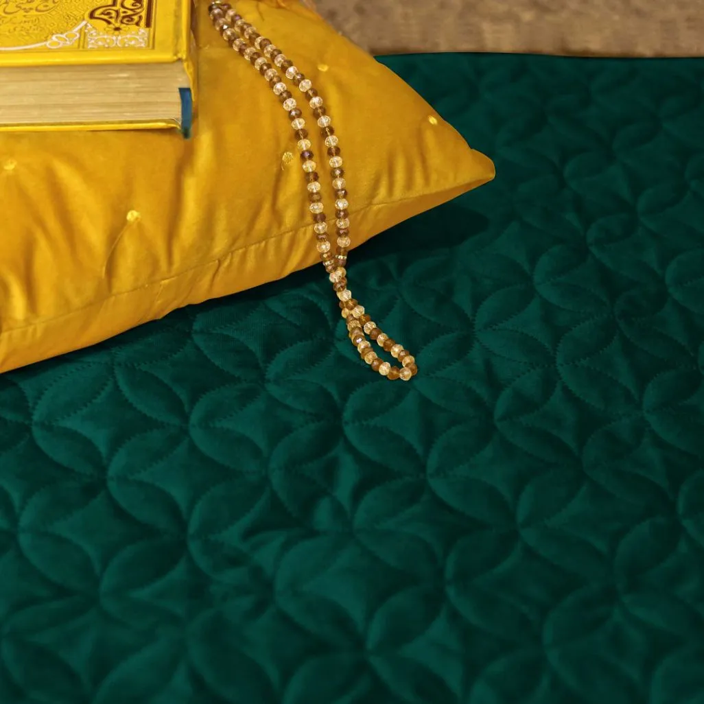 Luxury Velvet Embossed Prayer Mat/Jaye Namaz